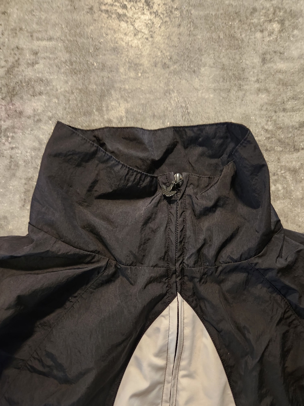 Adidas windbreaker - Picture 3 of 5